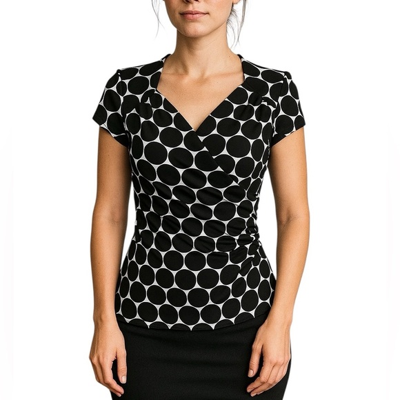 Maurices Medium Polka Dot Black White Capped Sleeve Pinup Shirt - Picture 1 of 9